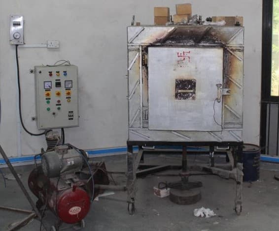 Electric resistance melting furnace