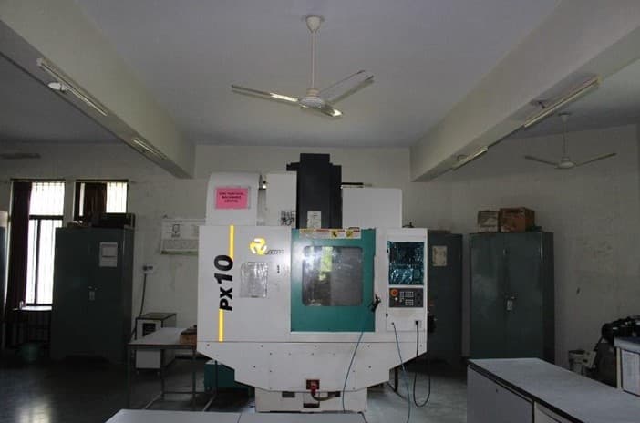 CNC Vertical Machining Center